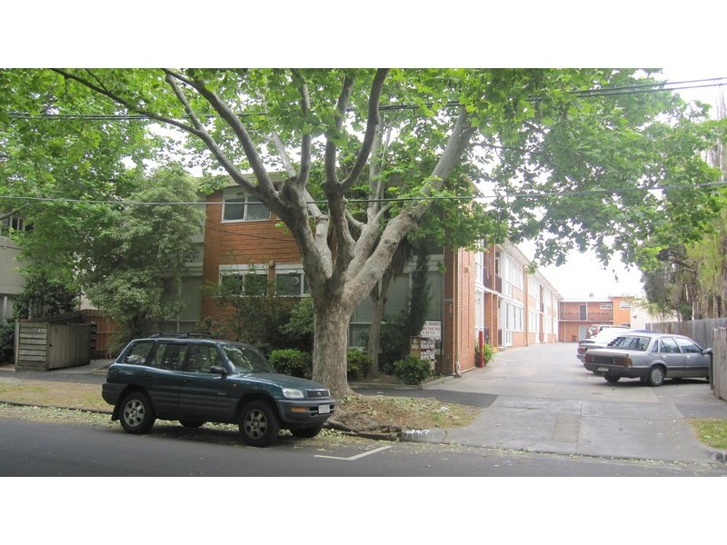 12/6 Redan Street, St Kilda VIC 3182