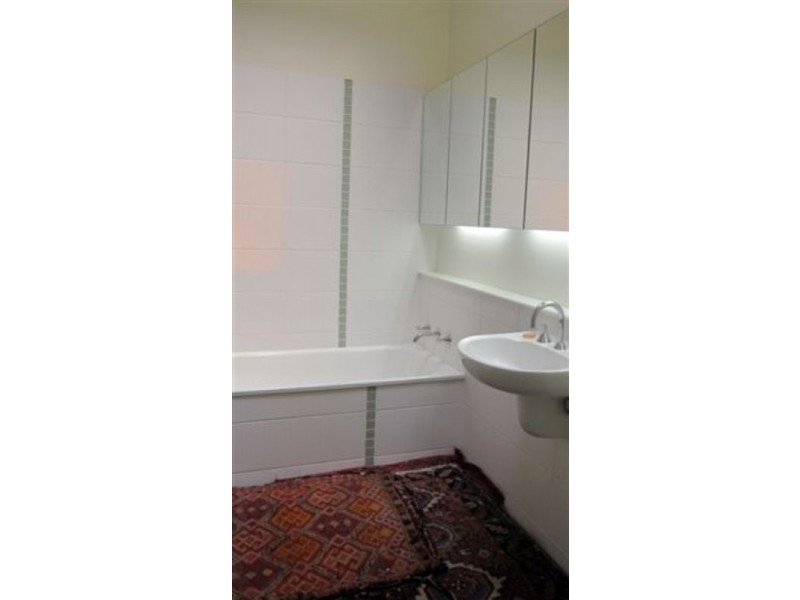 2/15 Jackson Street, St Kilda VIC 3182