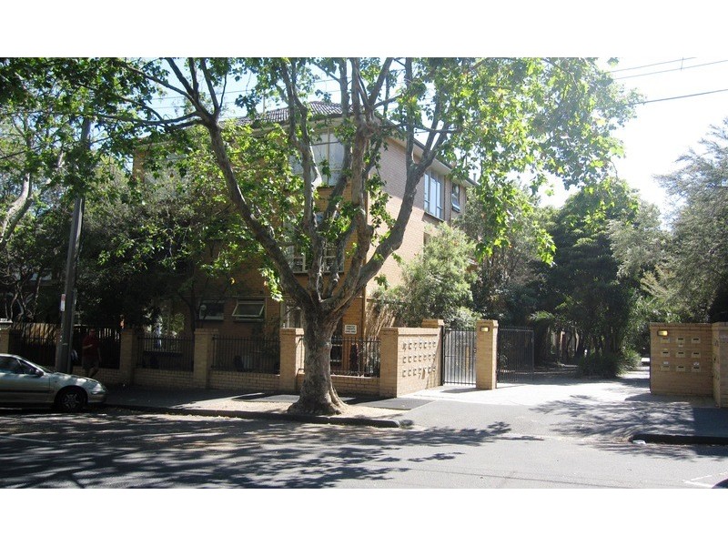 40/10 Acland Street, St Kilda VIC 3182