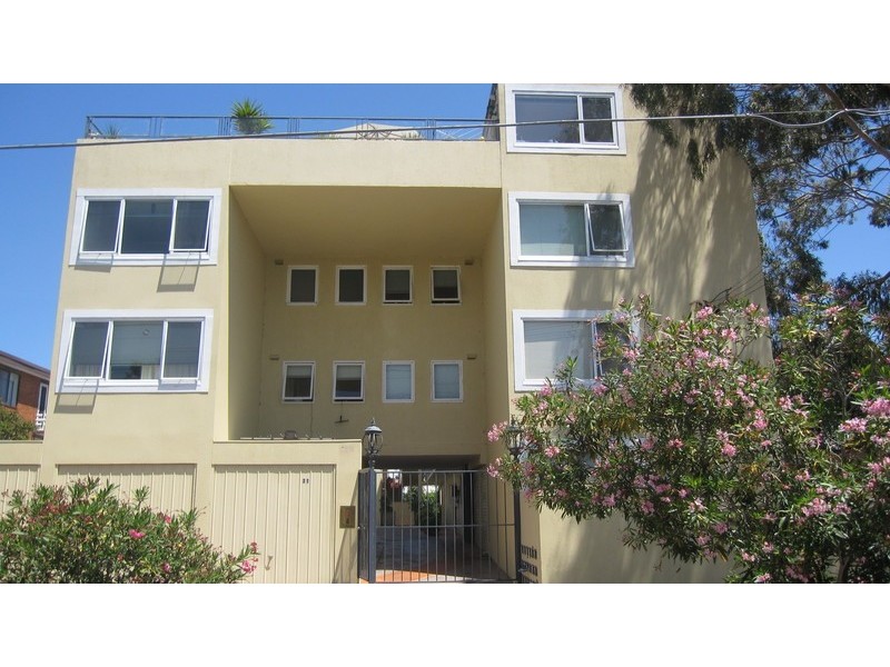 8/31 York Street, St Kilda West VIC 3182