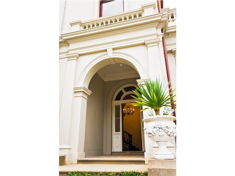 4/1a Maysbury Avenue, Elsternwick VIC 3185