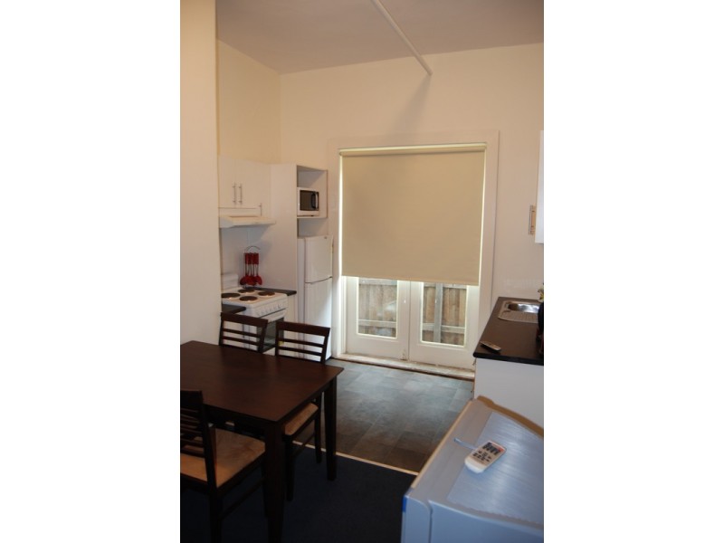 2/32 Grey Street, St Kilda VIC 3182