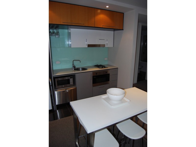 33/220 Barkly Street, St Kilda VIC 3182