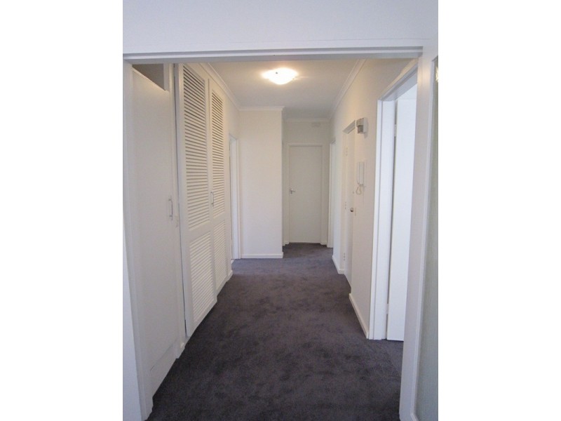 1/19 Mitford Street, St Kilda VIC 3182