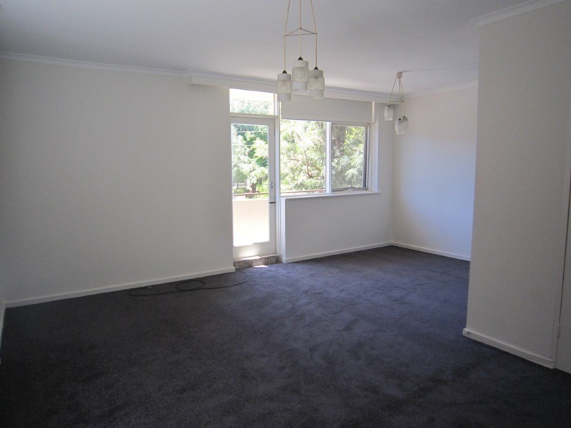 1/19 Mitford Street, St Kilda VIC 3182