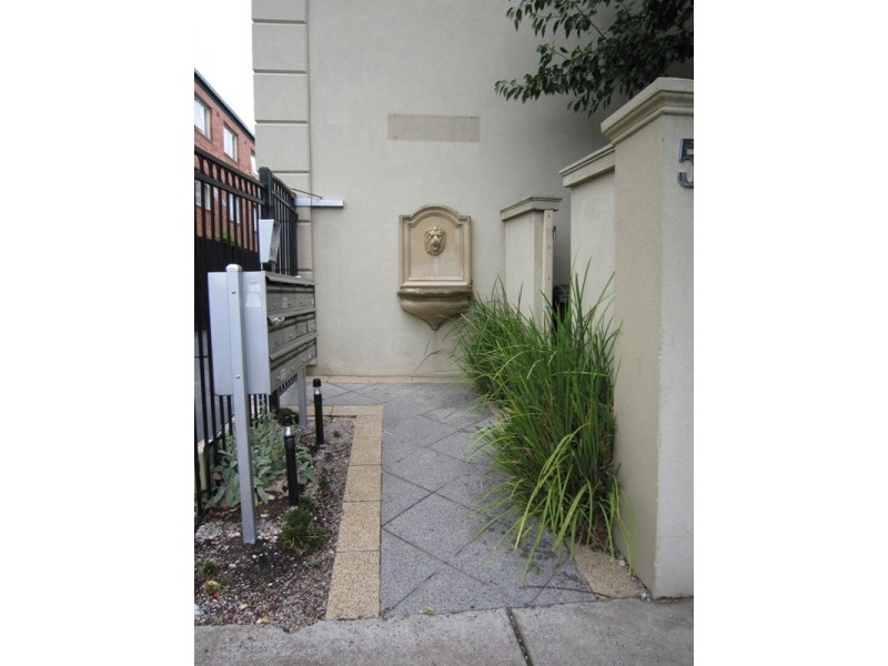 5/58 Barkly Street, St Kilda VIC 3182