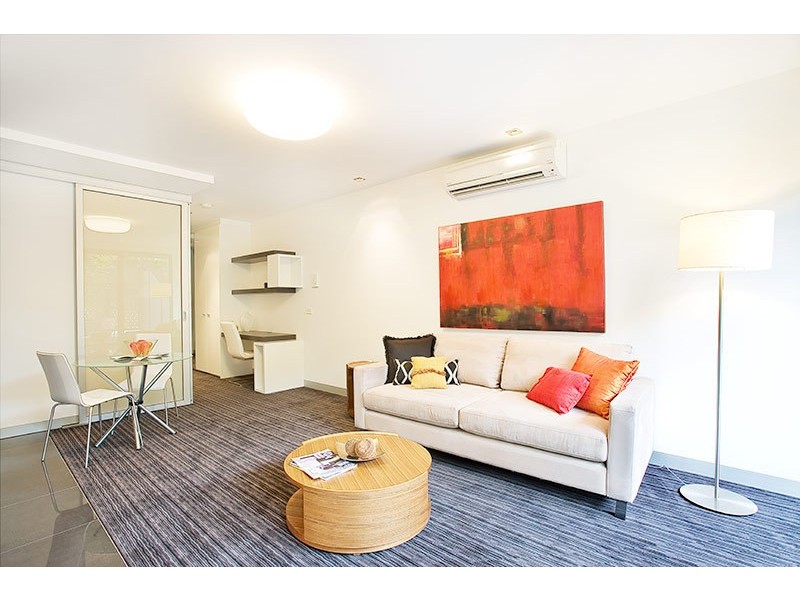 3/17 Robe Street, St Kilda VIC 3182