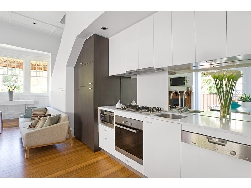 17B Robe Street, St Kilda VIC 3182