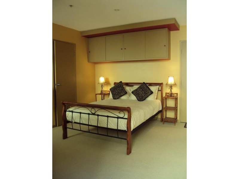 1/15 Acland Street, St Kilda VIC 3182