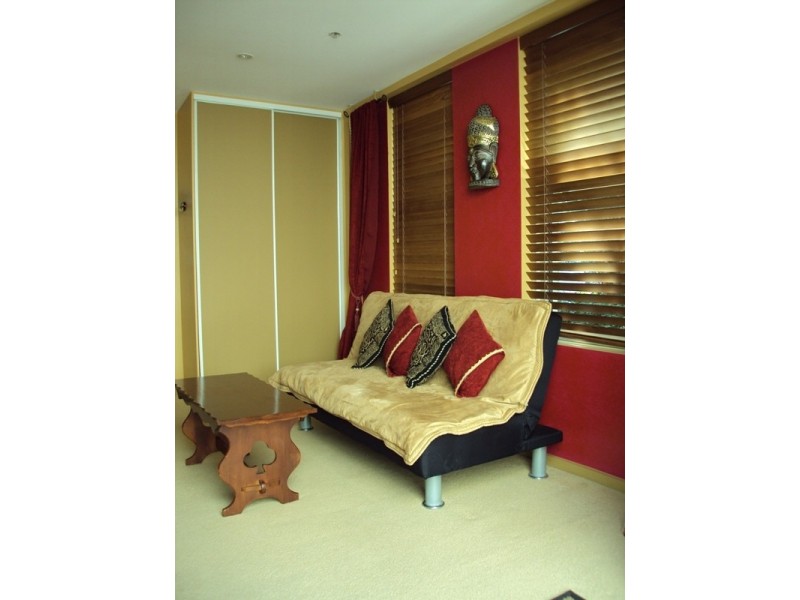 1/15 Acland Street, St Kilda VIC 3182