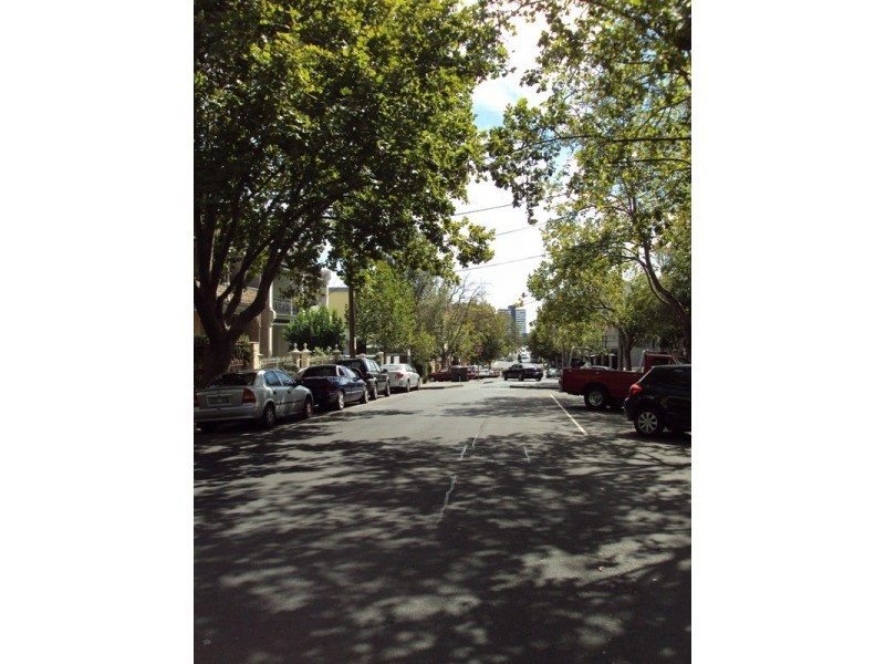 1/15 Acland Street, St Kilda VIC 3182