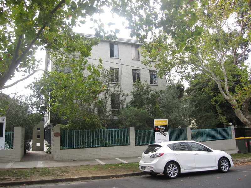 25/38 Charnwood Road, St Kilda VIC 3182