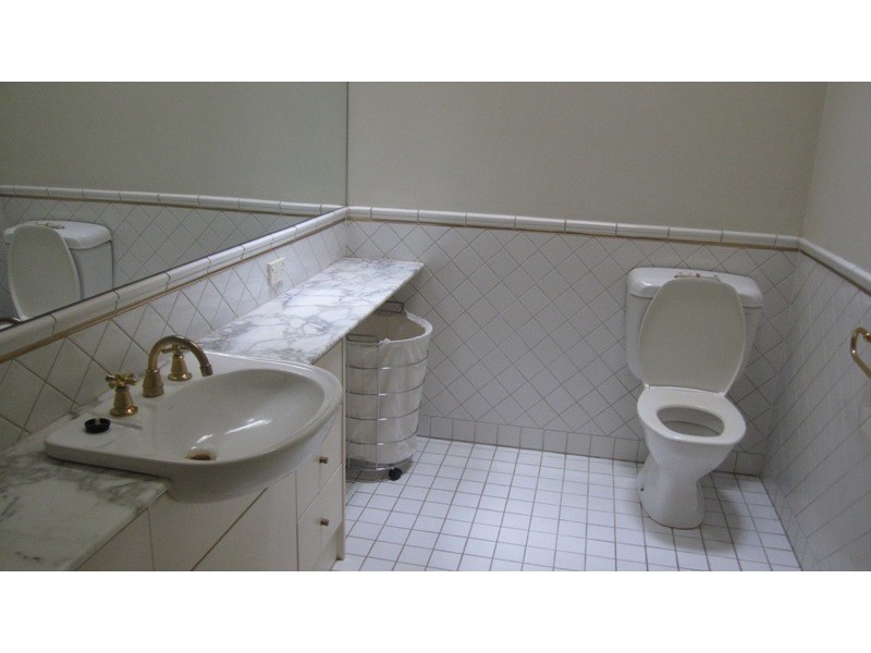 183 Ormond Road, Elwood VIC 3184