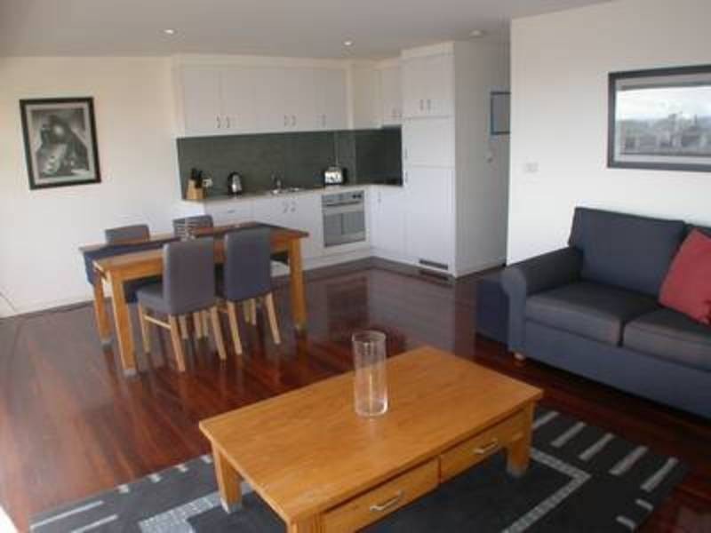 6/20 Grey Street, St Kilda VIC 3182