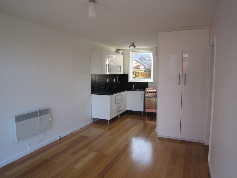 3/10 Gurner Street, St Kilda VIC 3182