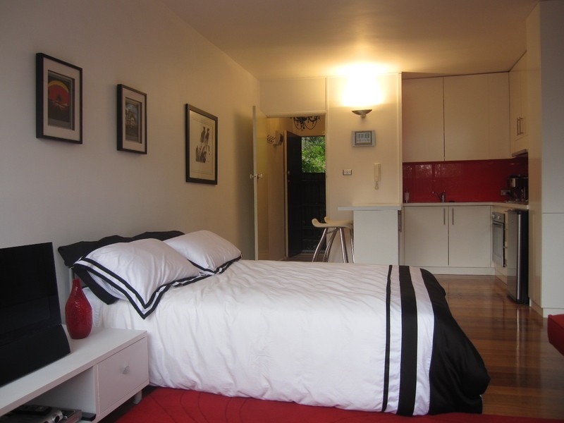 9/33 Grey Street, St Kilda VIC 3182