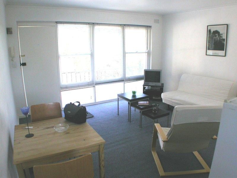 12/4 Park Street, St Kilda VIC 3182