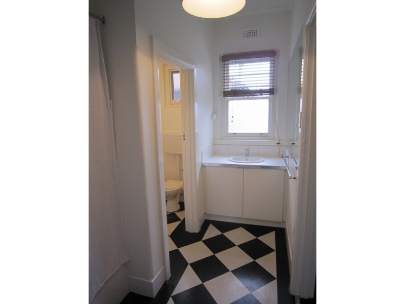 8/30 Mitford Street, St Kilda VIC 3182