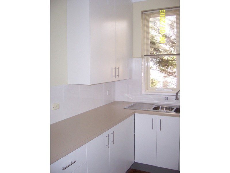 8/26 Pine Avenue, Elwood VIC 3184