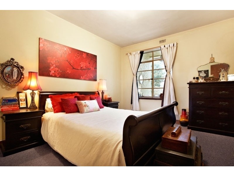 16 Charnwood Road, St Kilda VIC 3182