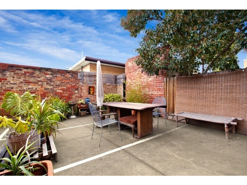 16 Charnwood Road, St Kilda VIC 3182