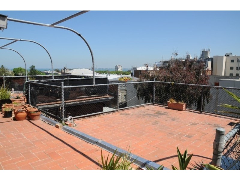 6B Dalgety Street, St Kilda VIC 3182