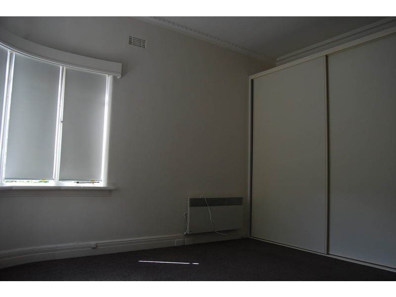 1/40 Barkly Street, St Kilda VIC 3182