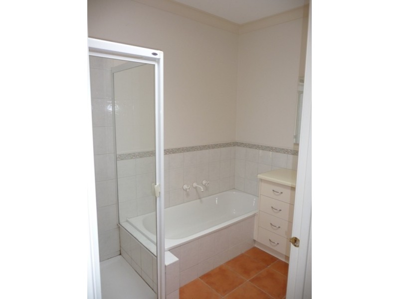 1 Kalimna Crescent, Doncaster VIC 3108