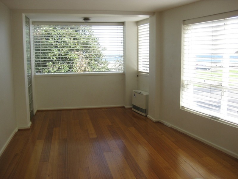 8/318 Beaconsfield Parade, St Kilda VIC 3182