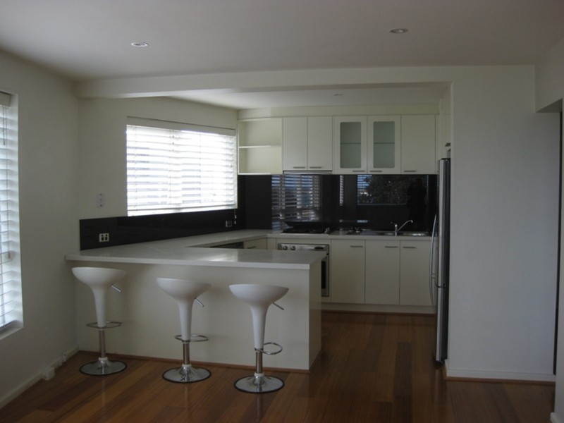 8/318 Beaconsfield Parade, St Kilda VIC 3182