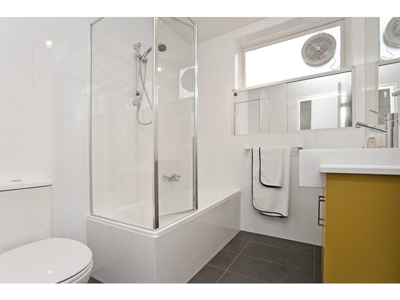 2-6/75 Spenser Street, St Kilda VIC 3182