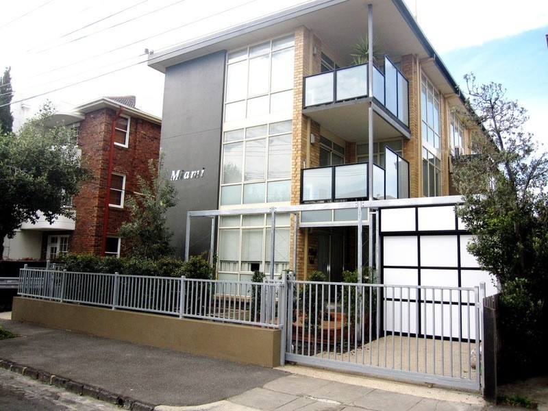 6/11 Bluff Avenue, Elwood VIC 3184