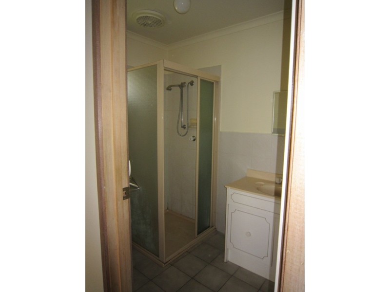 2/305 McKinnon Road, Mckinnon VIC 3204