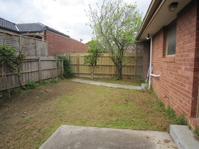 2/305 McKinnon Road, Mckinnon VIC 3204