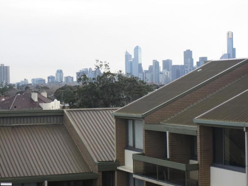 St Kilda VIC 3182