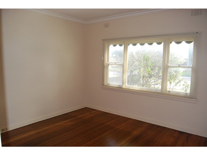 38 Elimatta Road, Oakleigh VIC 3166