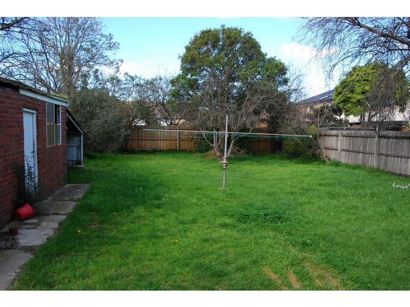 38 Elimatta Road, Oakleigh VIC 3166