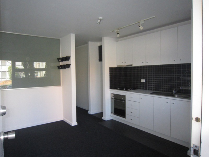 16/87 Alma Road, St Kilda East VIC 3183