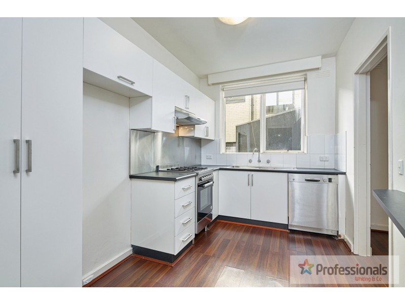 3/2A Robe Street, St Kilda VIC 3182
