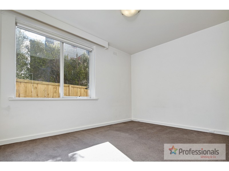 3/2A Robe Street, St Kilda VIC 3182