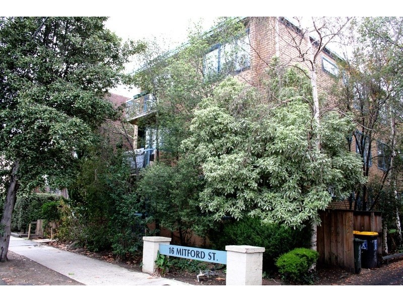 1/16 Mitford Street, St Kilda VIC 3182