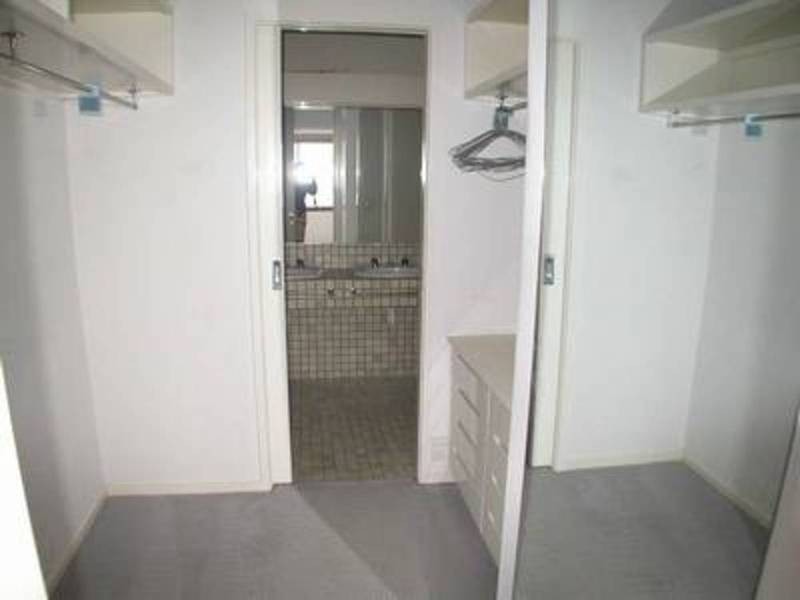63/8-10 The Esplanade, St Kilda VIC 3182