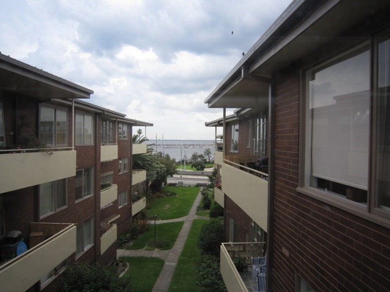 29/1-2 The Esplanade, St Kilda VIC 3182