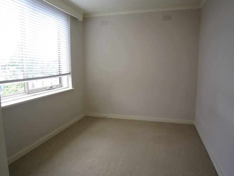 29/1-2 The Esplanade, St Kilda VIC 3182