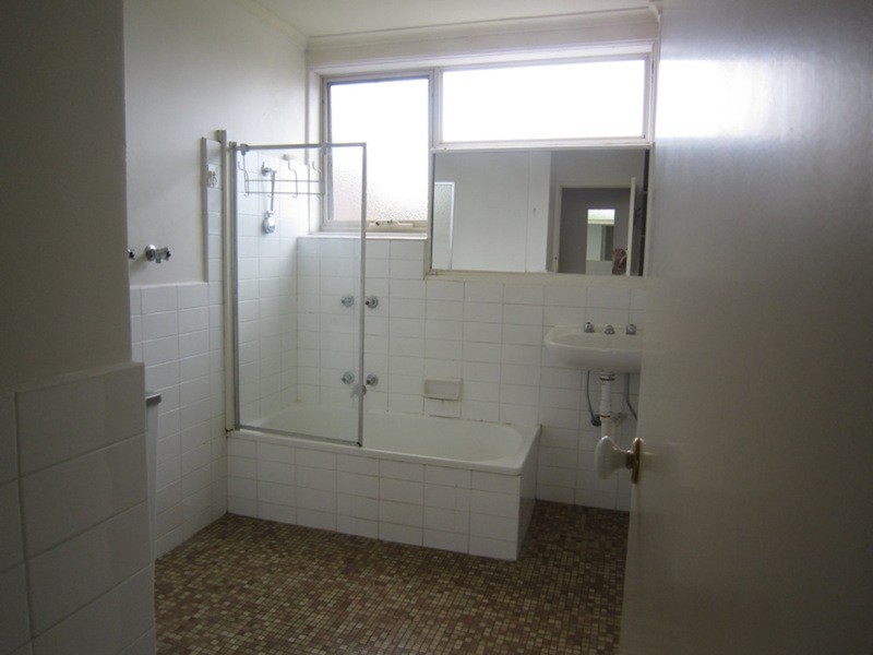 29/1-2 The Esplanade, St Kilda VIC 3182