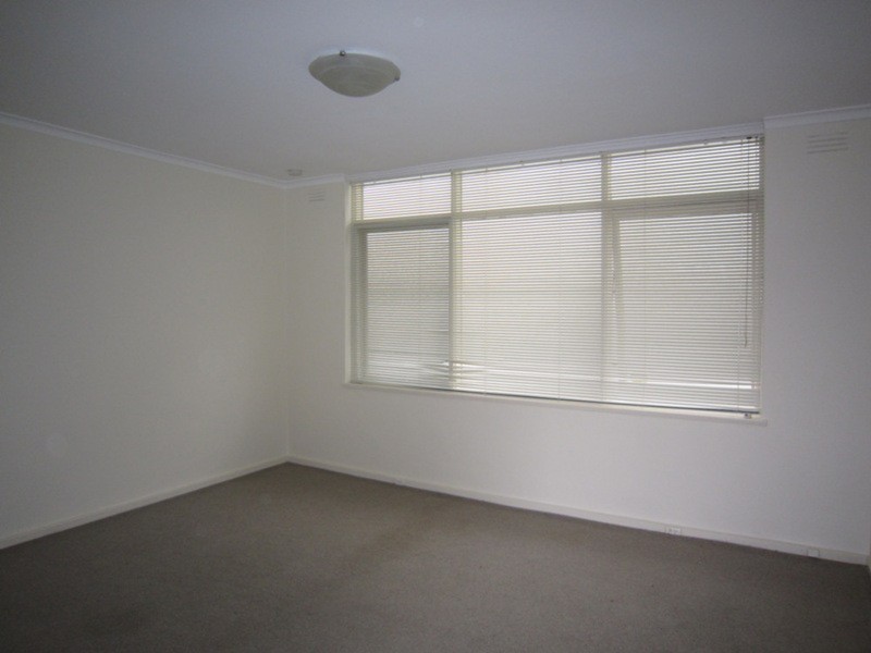 9/2 Dalgety Street, St Kilda VIC 3182