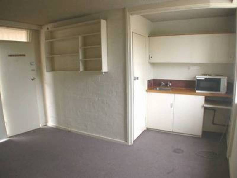 209/44 Barkly Street, St Kilda VIC 3182