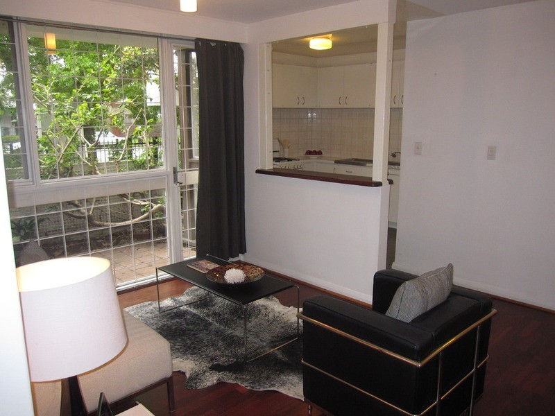 1/43 Park Street, St Kilda West VIC 3182