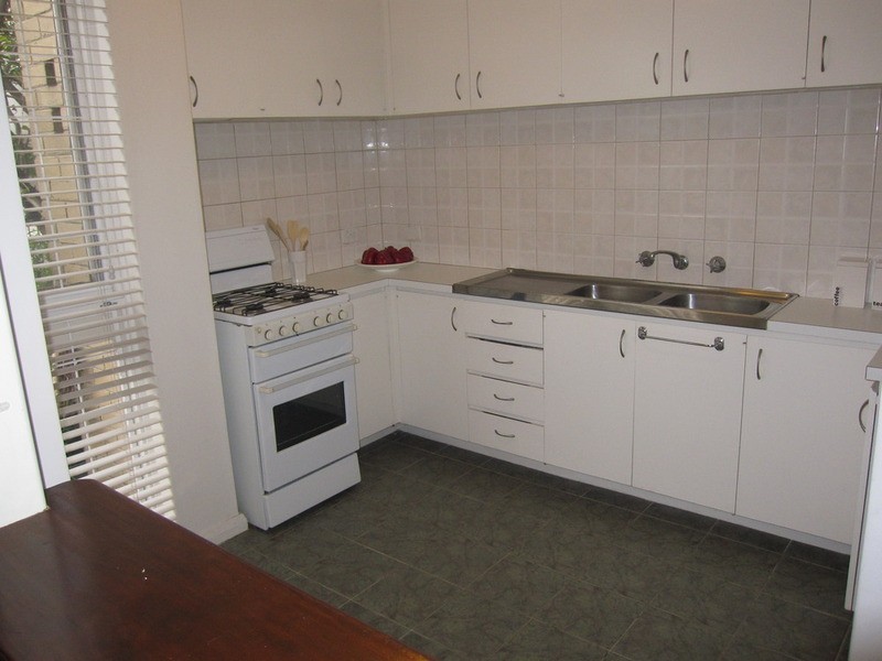 1/43 Park Street, St Kilda West VIC 3182