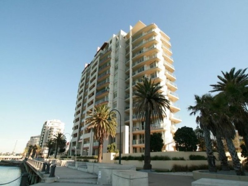 T03/115 Beach Street, Port Melbourne VIC 3207